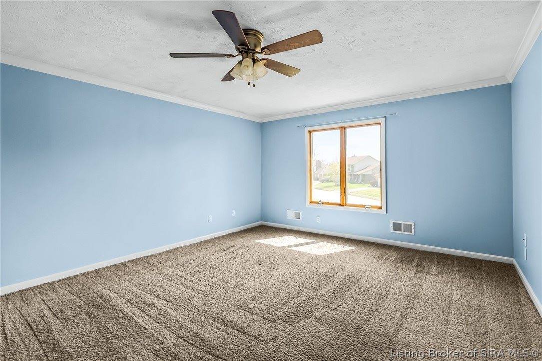 2201 Glenn Abbey, Jeffersonville, IN 47130