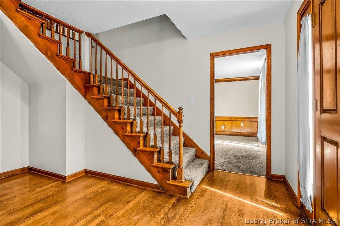 2201 Glenn Abbey, Jeffersonville, IN 47130