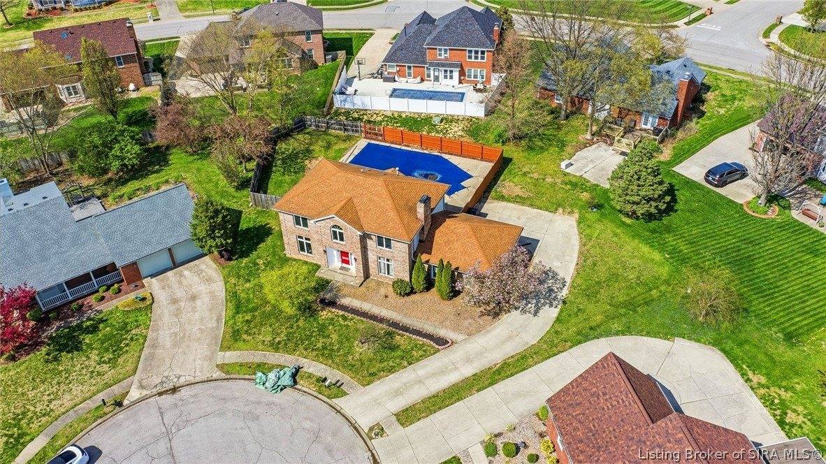 2201 Glenn Abbey, Jeffersonville, IN 47130