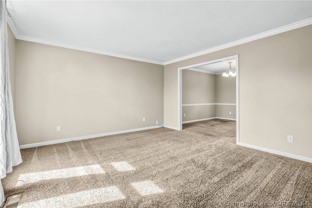 2201 Glenn Abbey, Jeffersonville, IN 47130