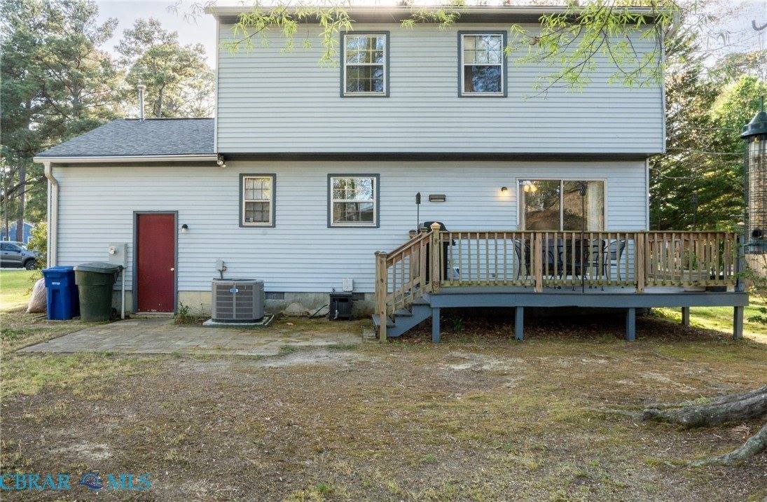 8 Redcedar Way, Newport News, VA 23608