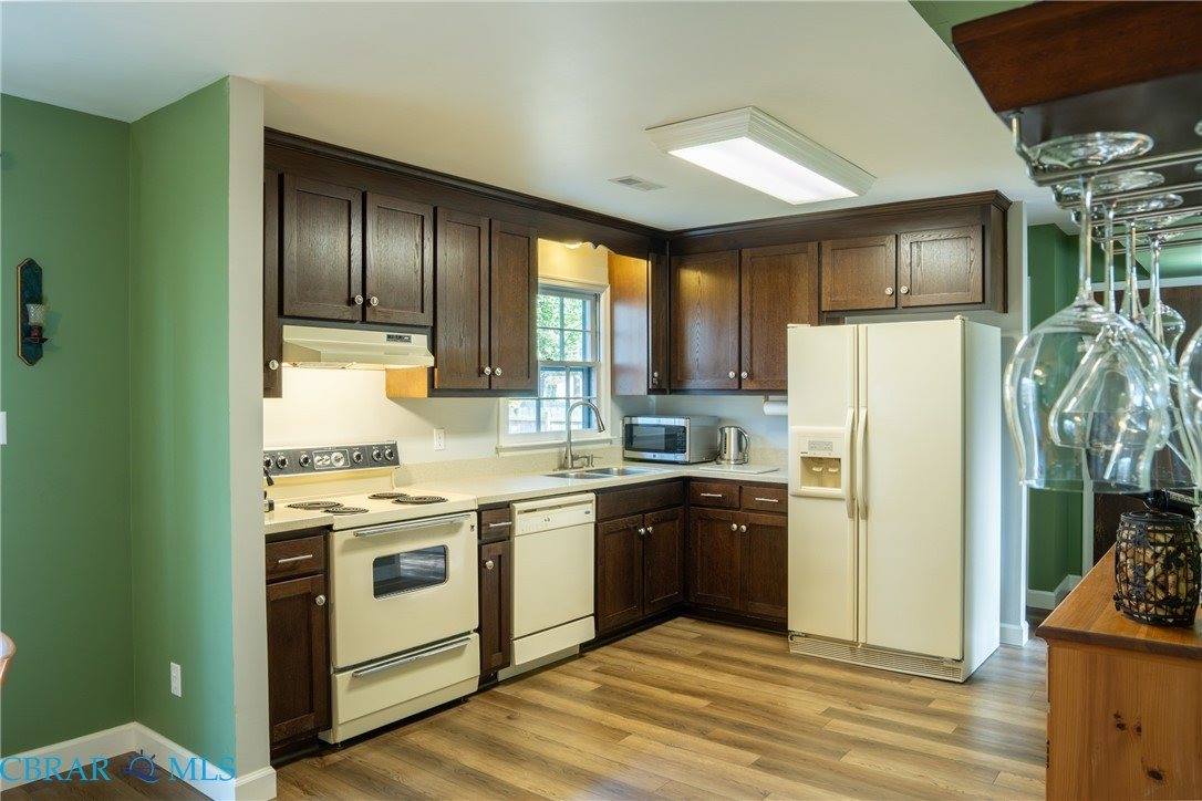 8 Redcedar Way, Newport News, VA 23608