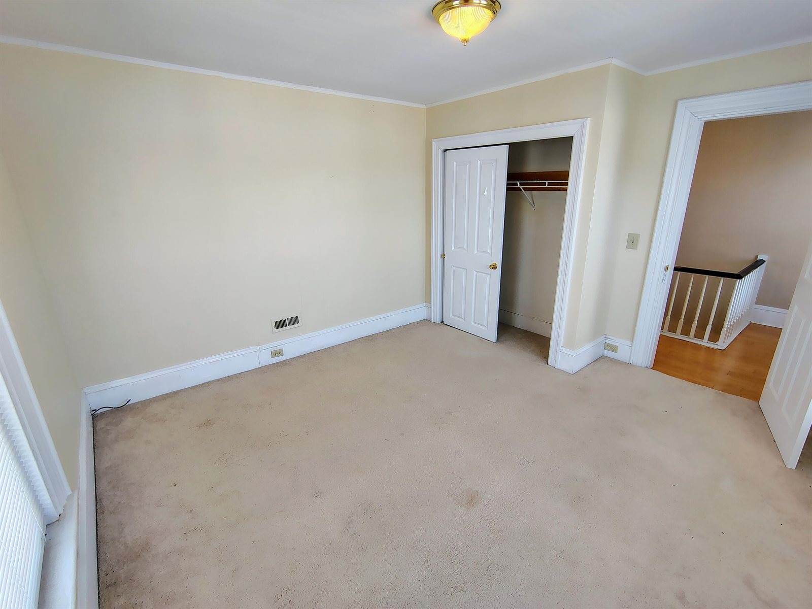 60 West Street, Bangor, ME 04401