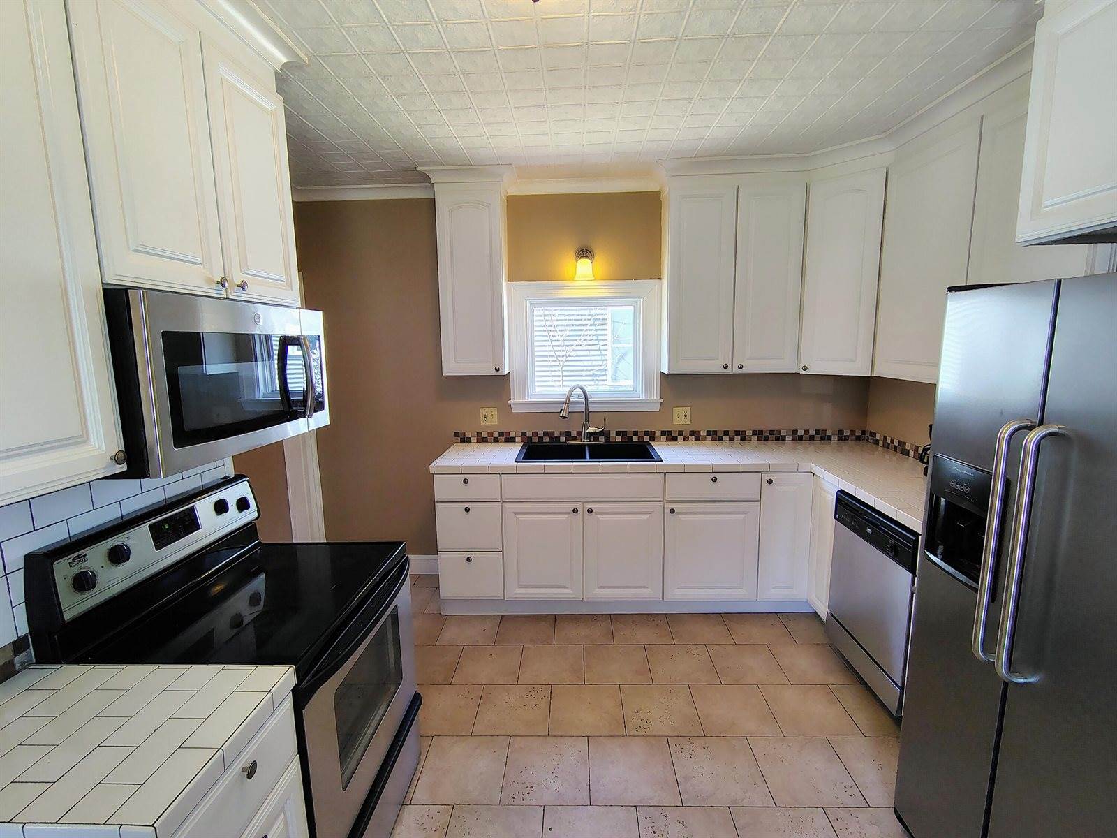 60 West Street, Bangor, ME 04401