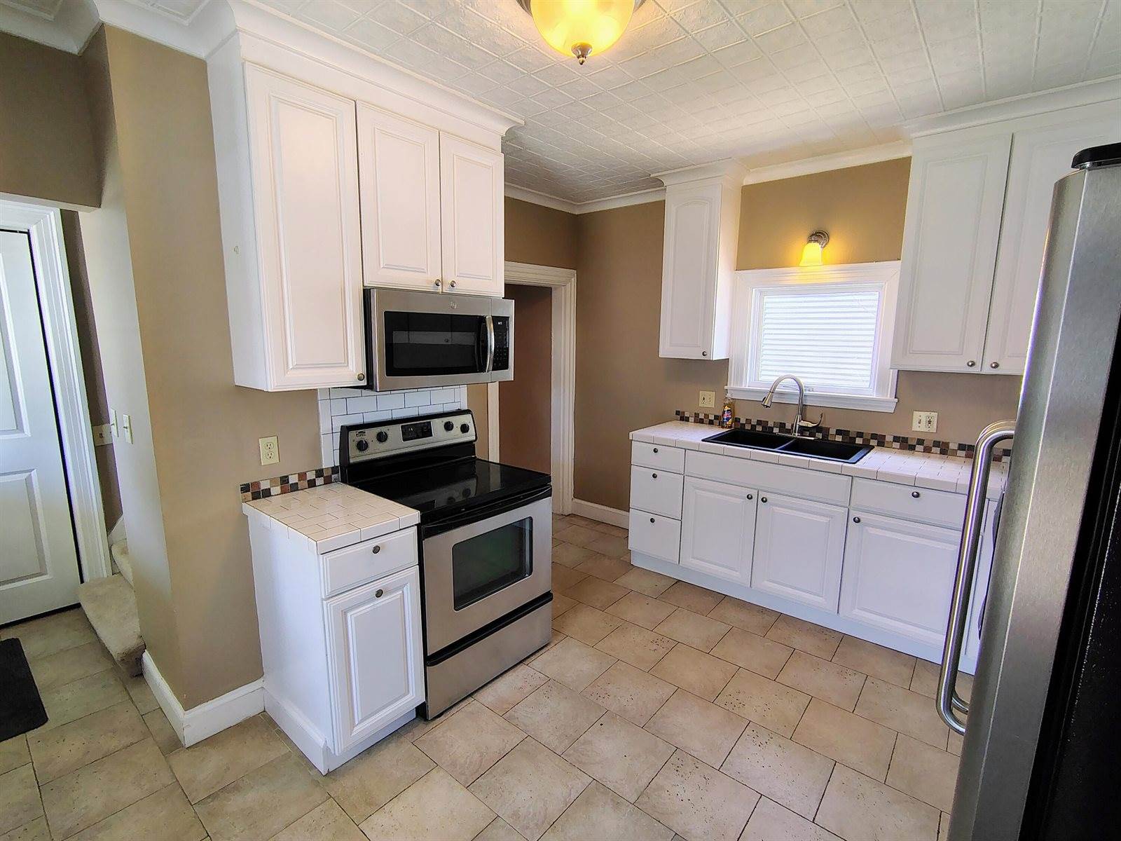 60 West Street, Bangor, ME 04401