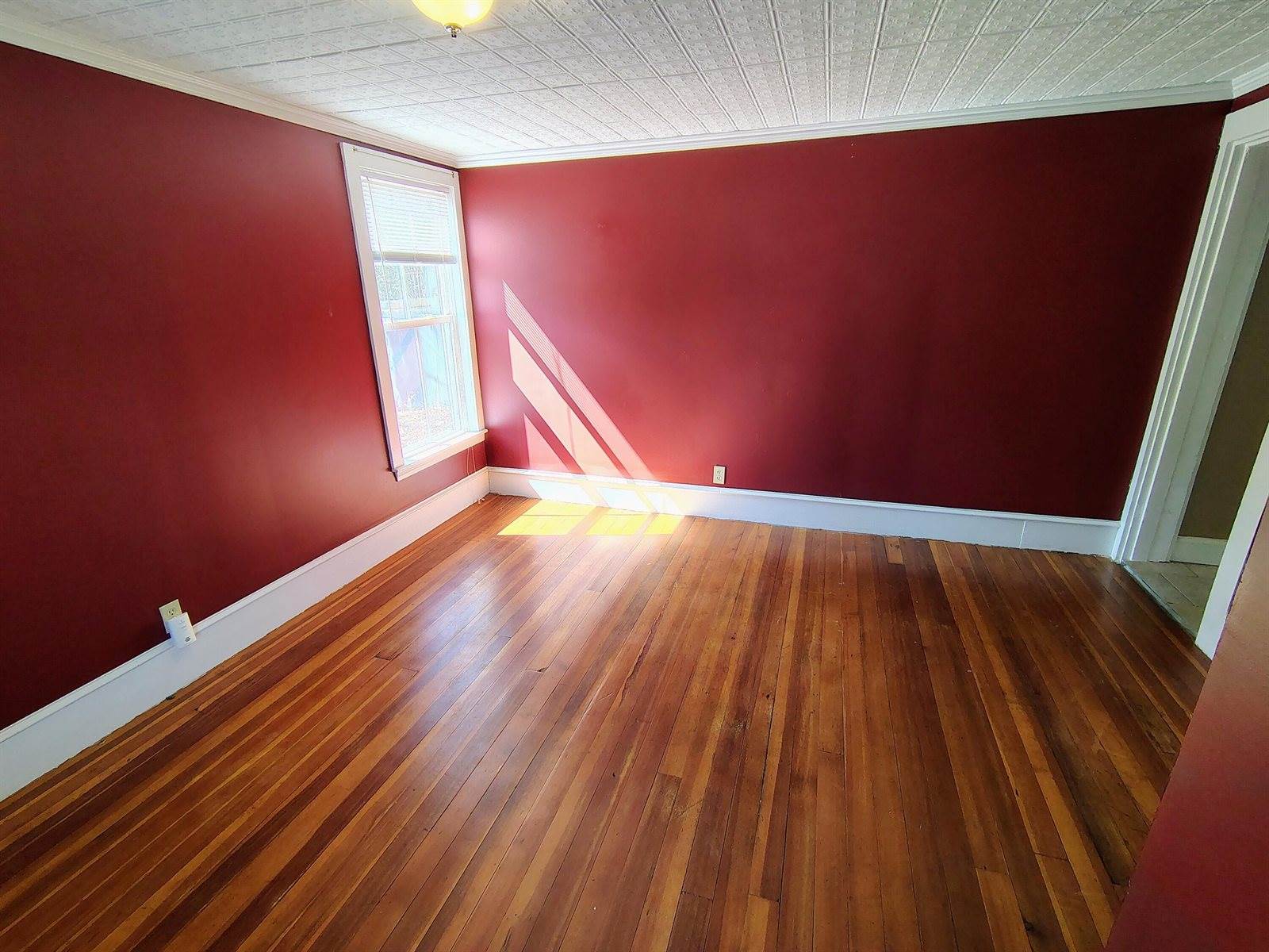 60 West Street, Bangor, ME 04401