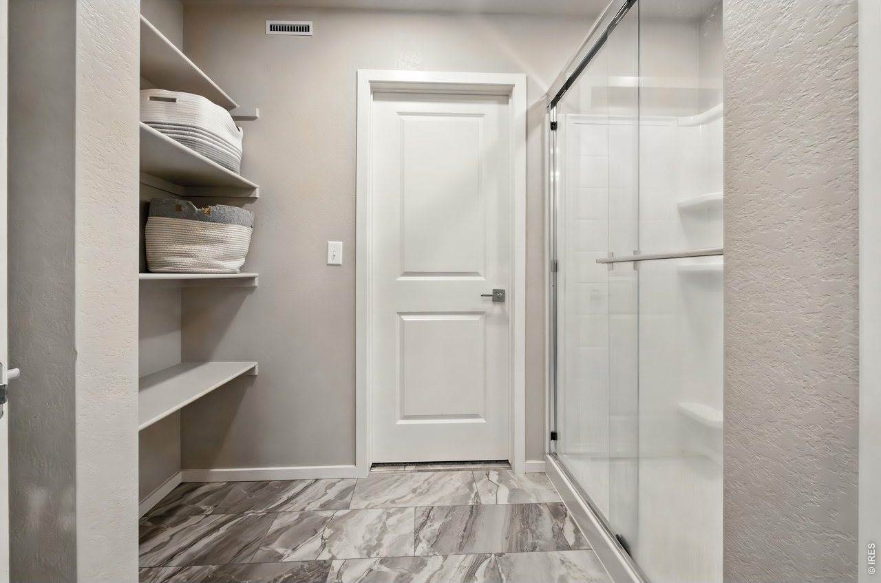 6637 6th St, Greeley, CO 80634