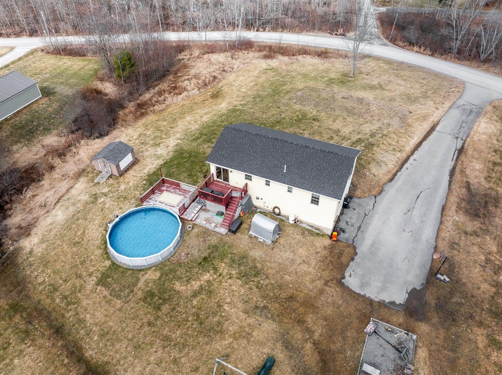 190 Smith Road, Hermon, ME 04401