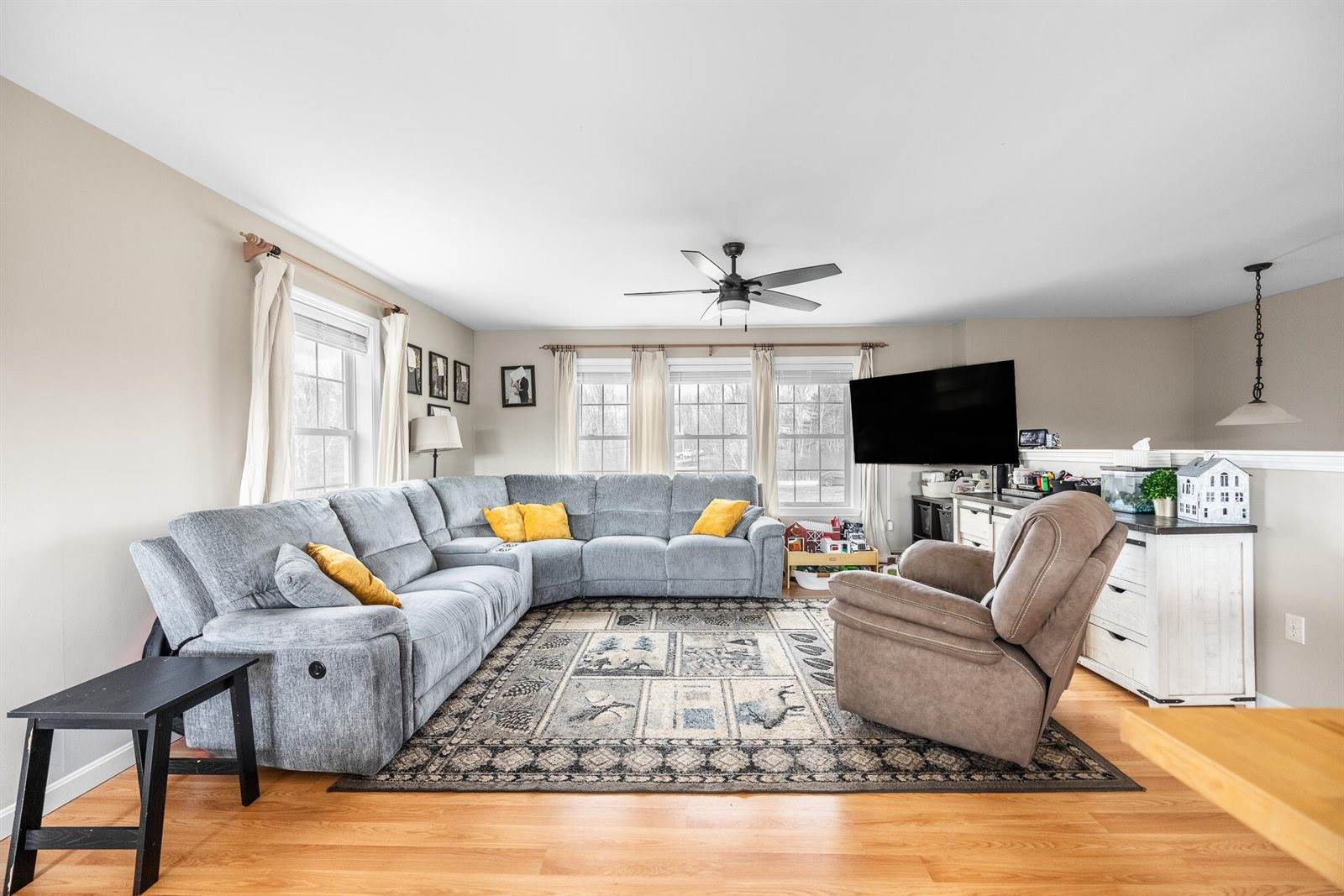 190 Smith Road, Hermon, ME 04401