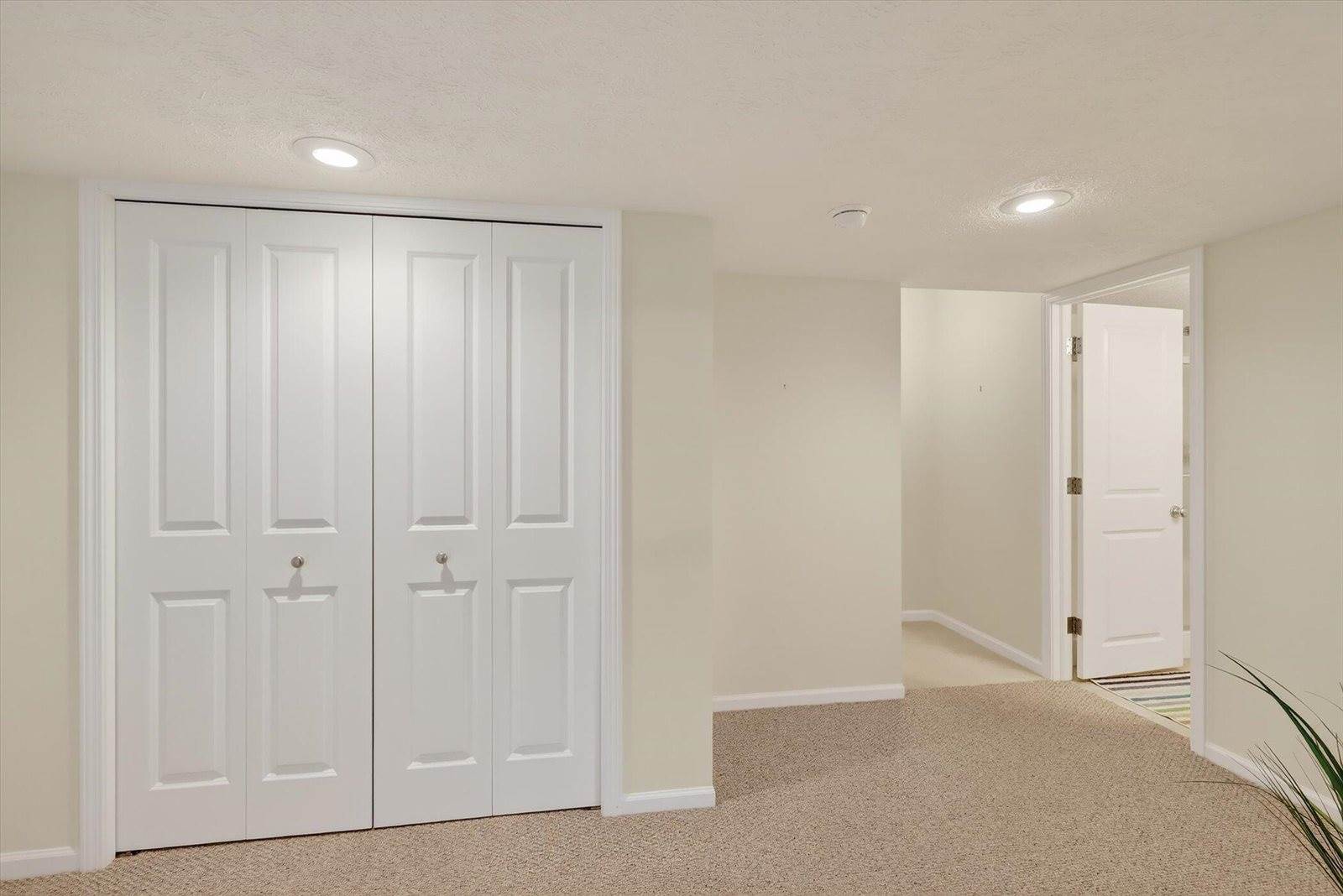 8691 Oakland Hills Circle, #2, Portage, MI 49024