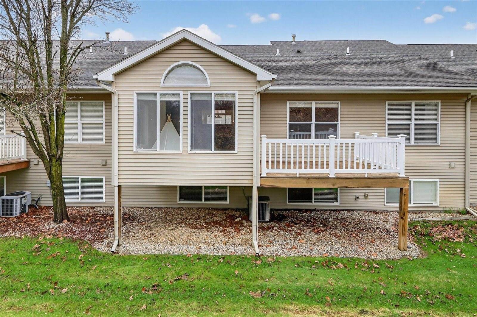 8691 Oakland Hills Circle, #2, Portage, MI 49024