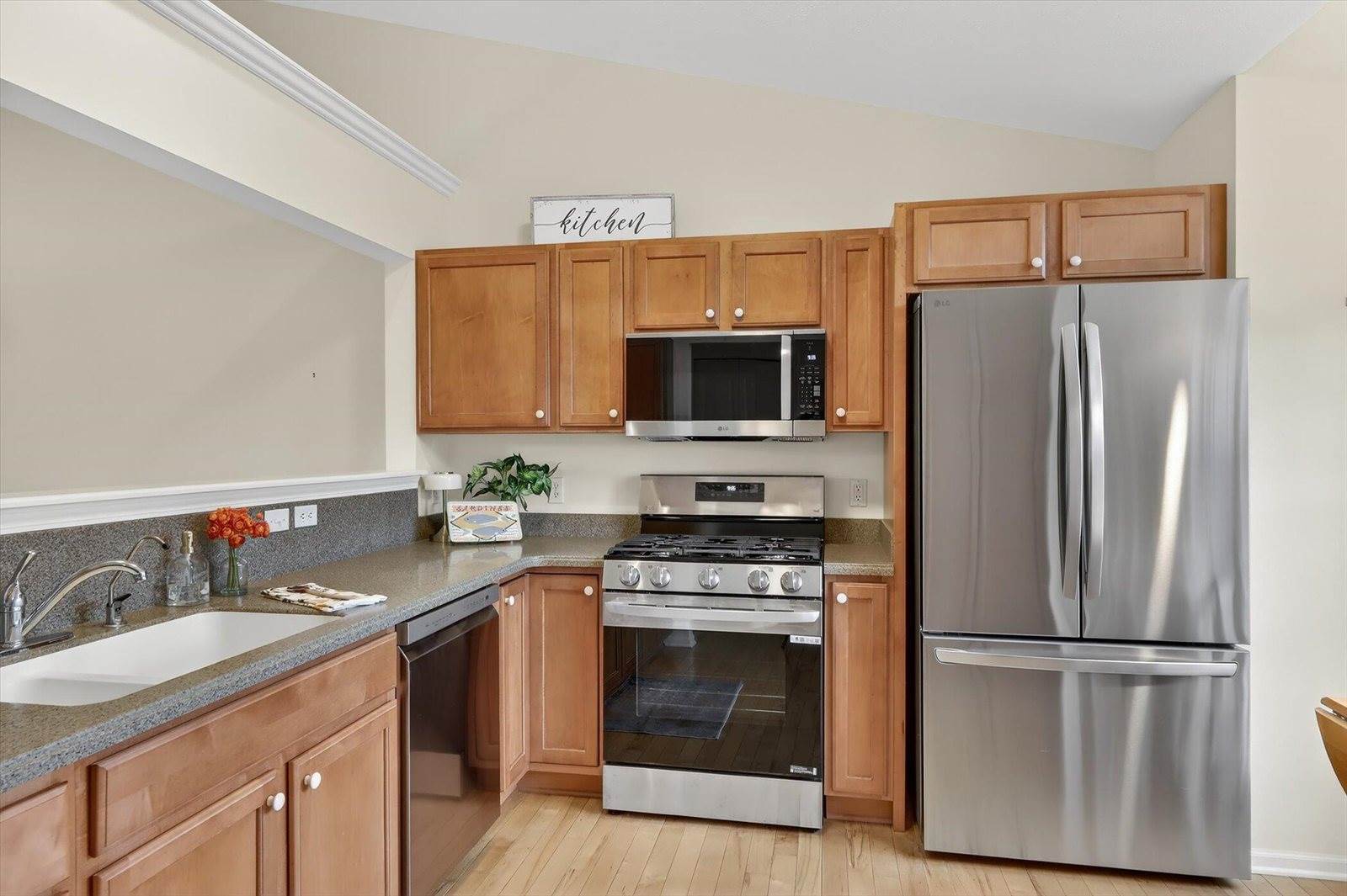 8691 Oakland Hills Circle, #2, Portage, MI 49024