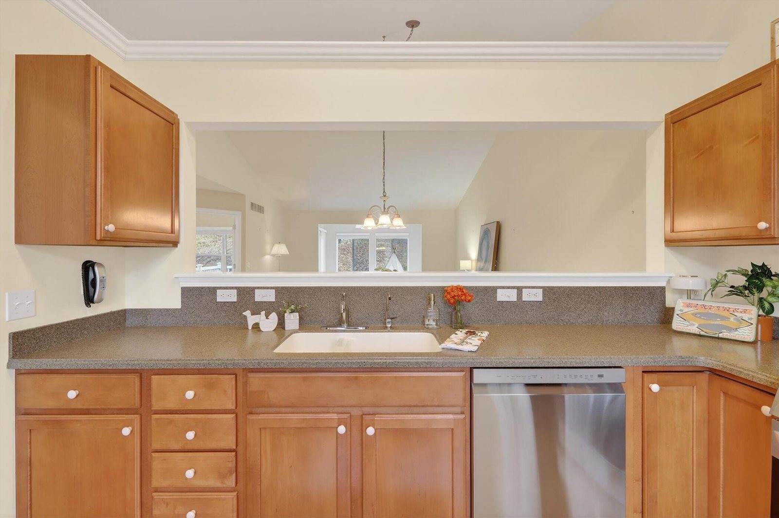 8691 Oakland Hills Circle, #2, Portage, MI 49024