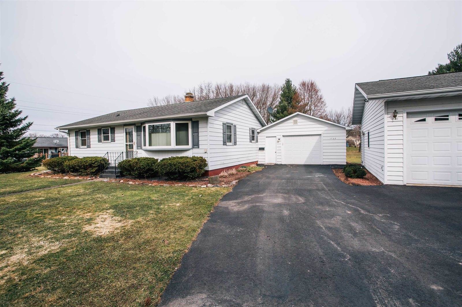 1703 Grand Avenue, Neillsville, WI 54456