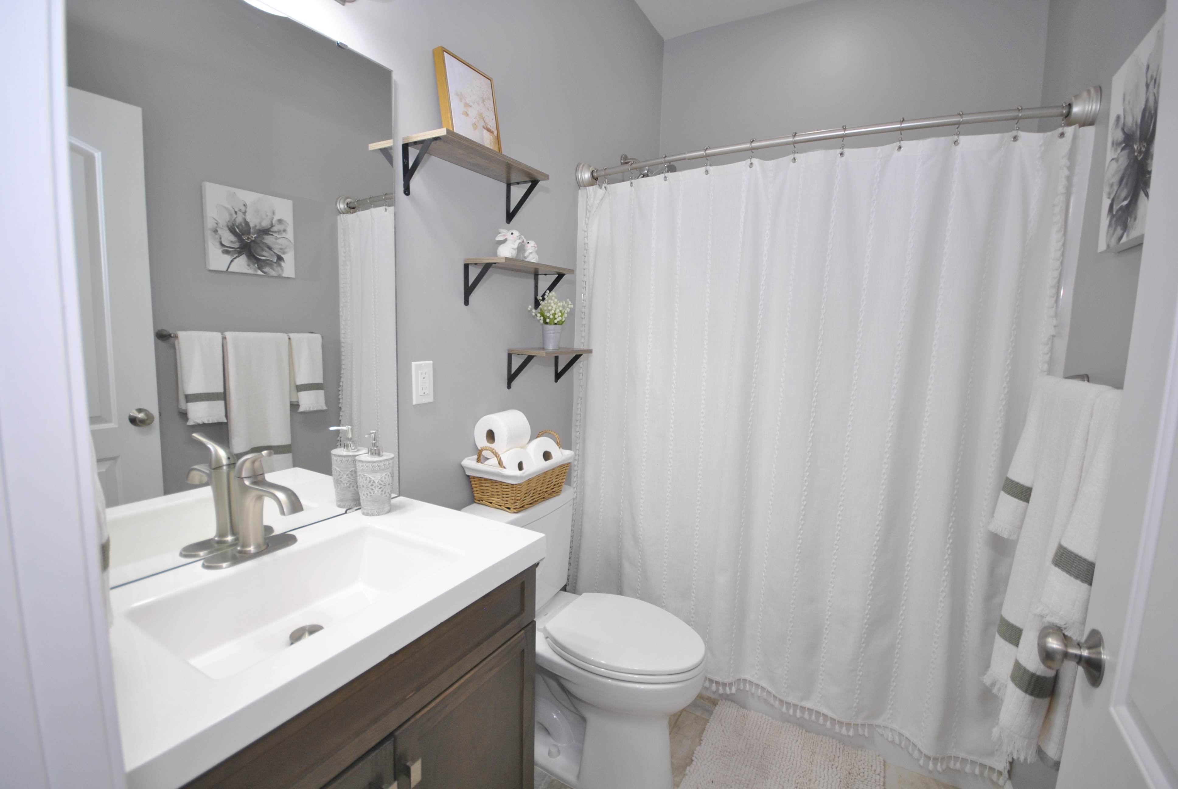 1084 Tori Ct, Forest, VA 24551