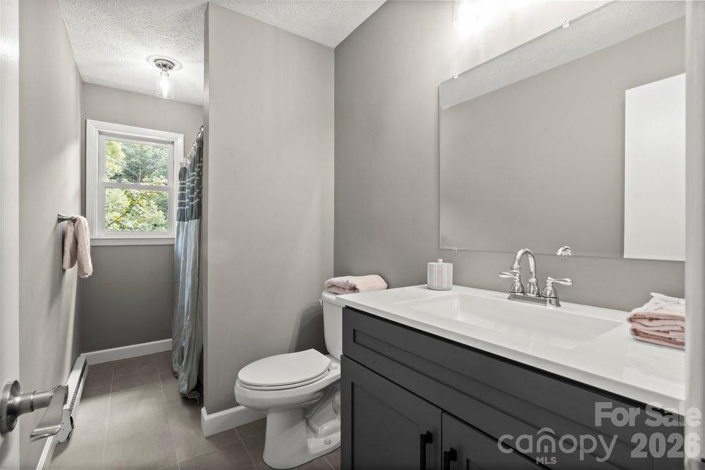 17 Twisted Trail, Black Mountain, NC 28711