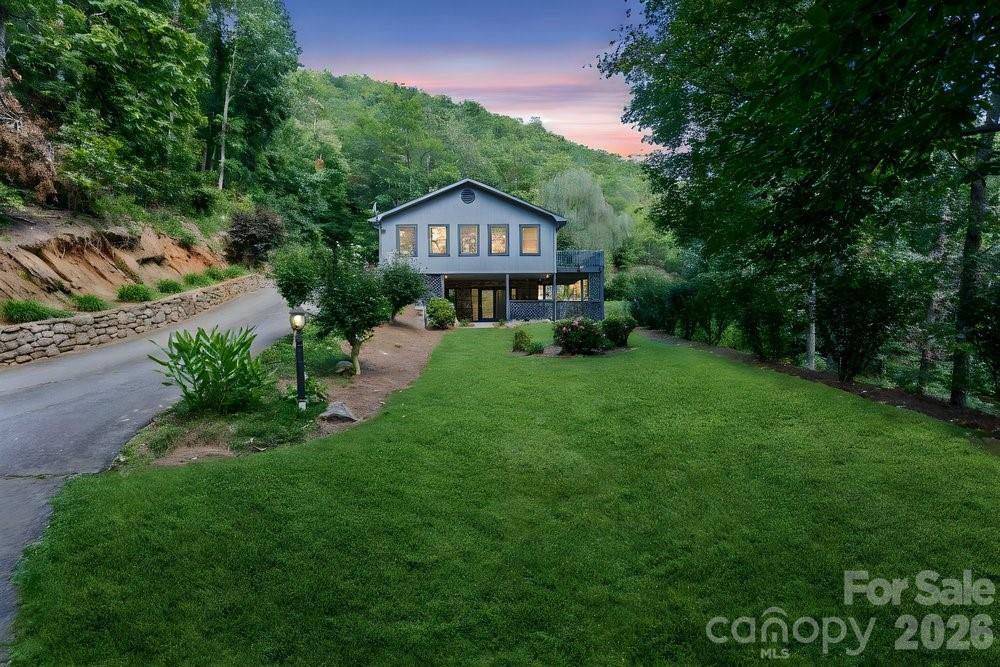 17 Twisted Trail, Black Mountain, NC 28711