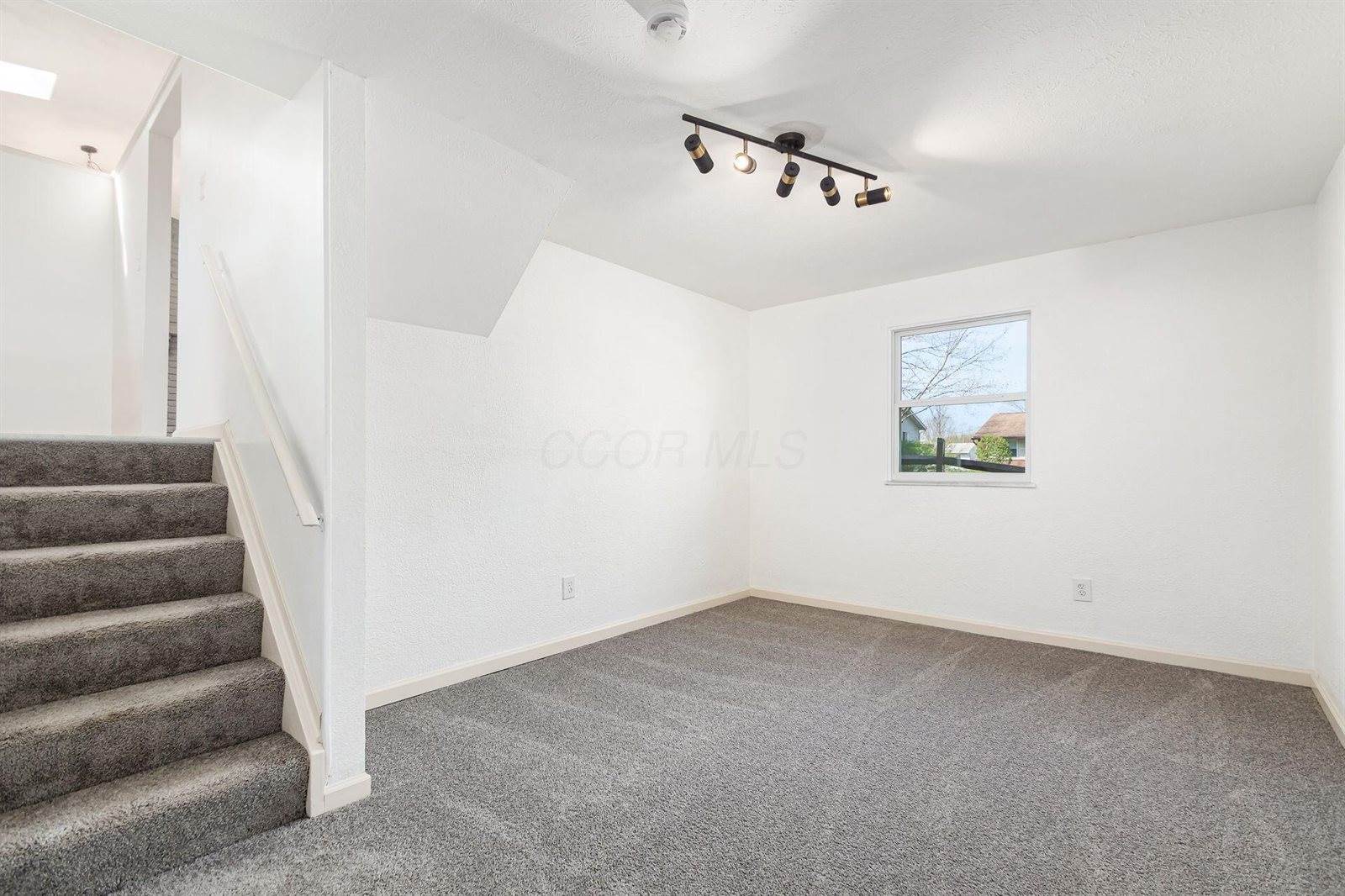 4818 Colonel Perry Drive, Columbus, OH 43229