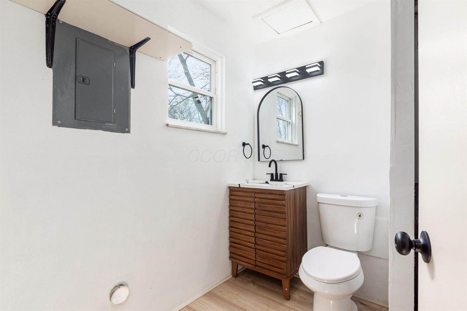 4818 Colonel Perry Drive, Columbus, OH 43229