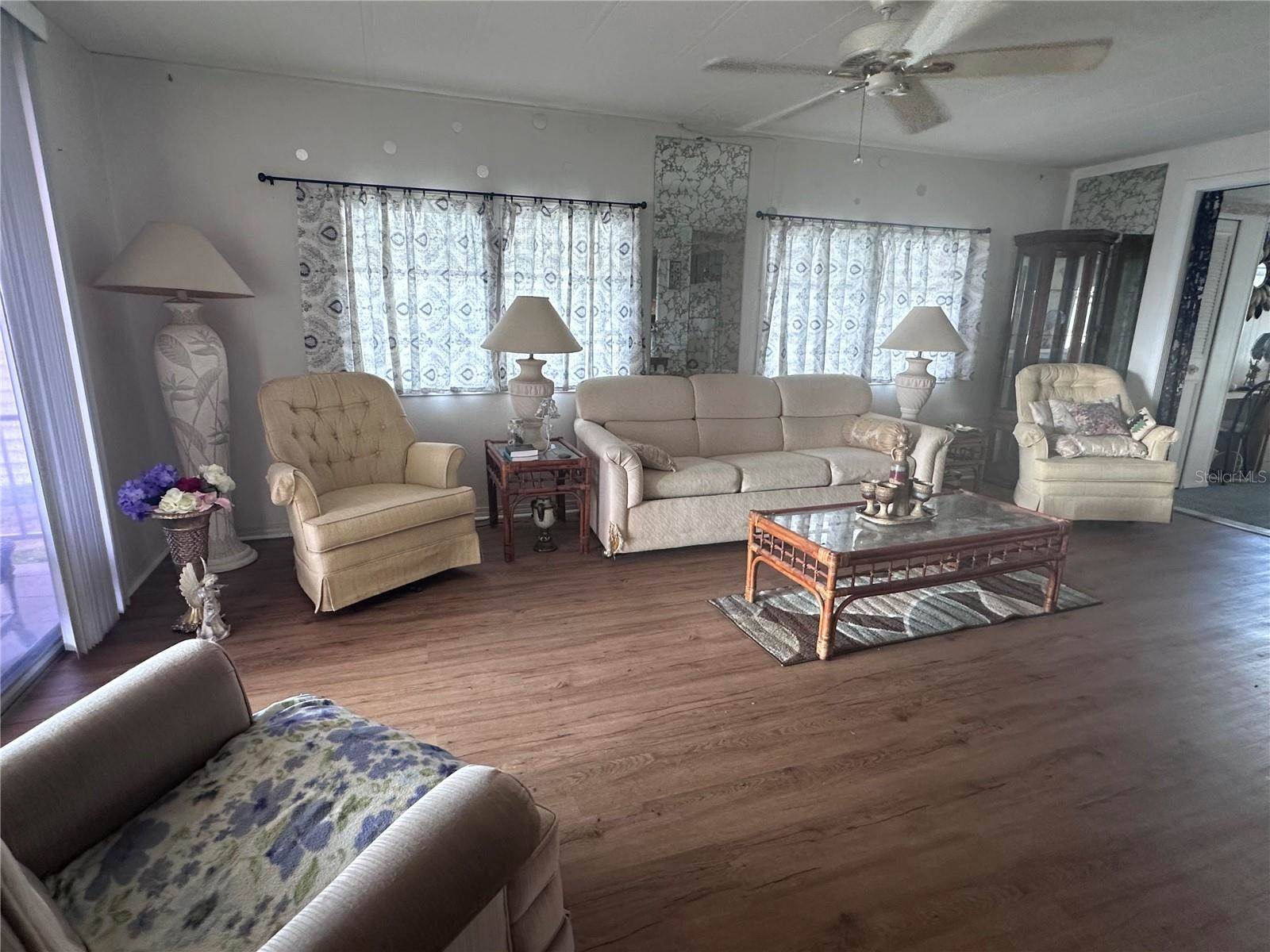 1100 Belcher Road South, Largo, FL 33771