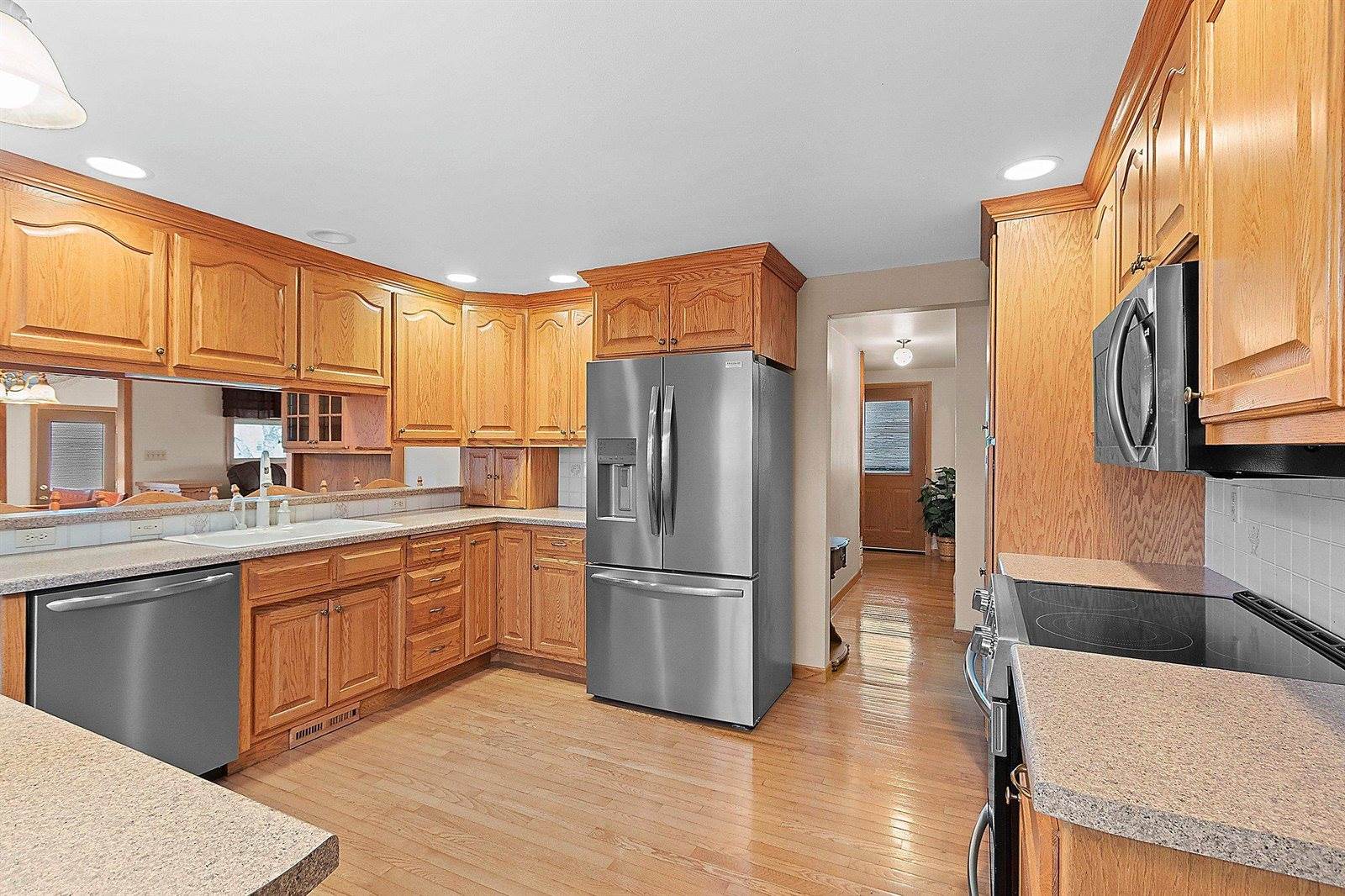 914 South Main Street, Mishicot, WI 54228
