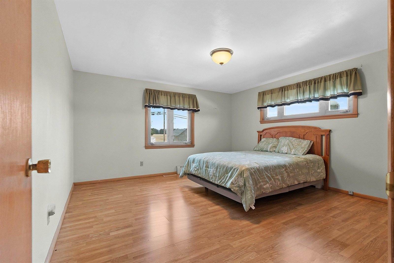 914 South Main Street, Mishicot, WI 54228