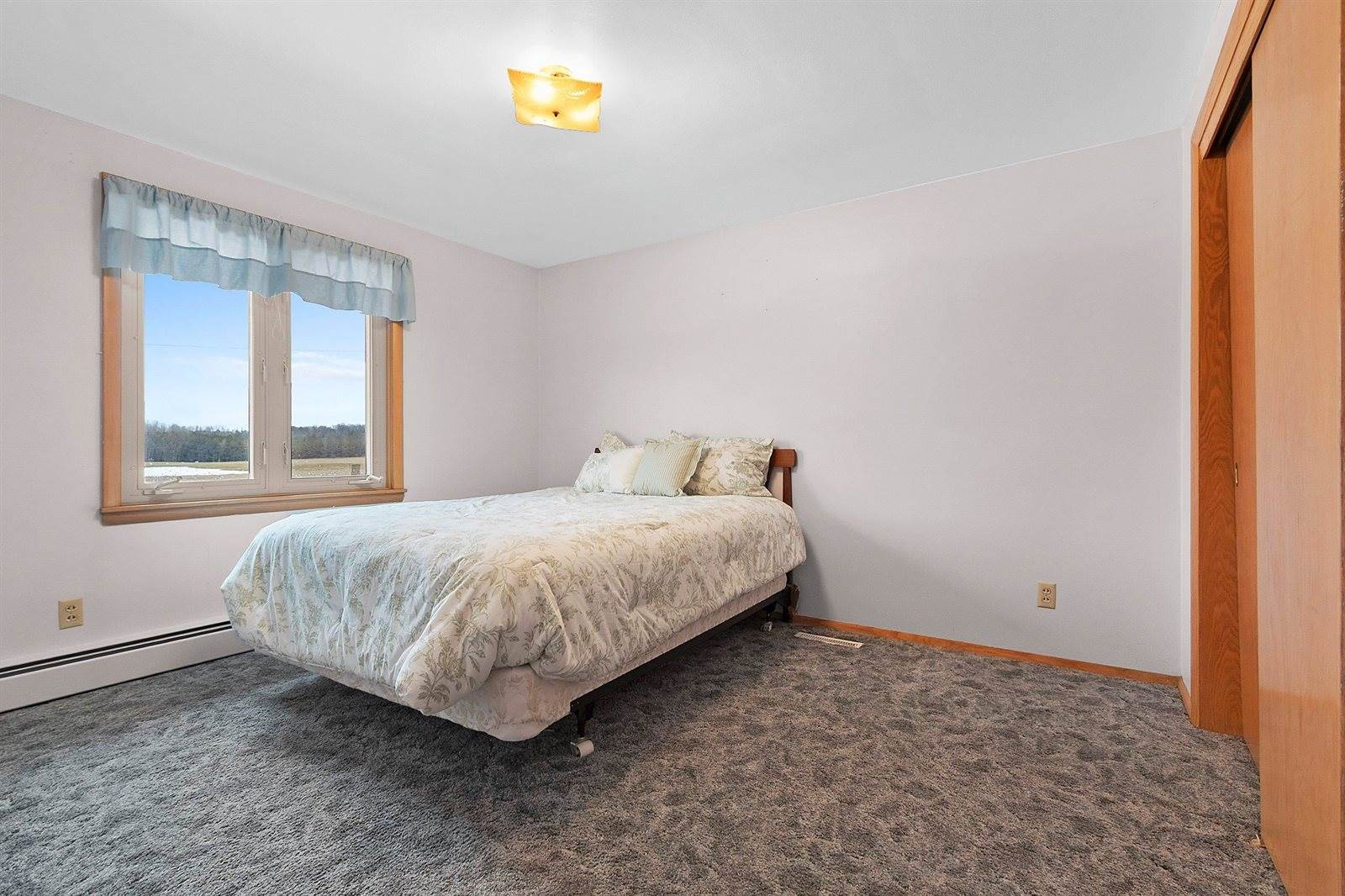 914 South Main Street, Mishicot, WI 54228