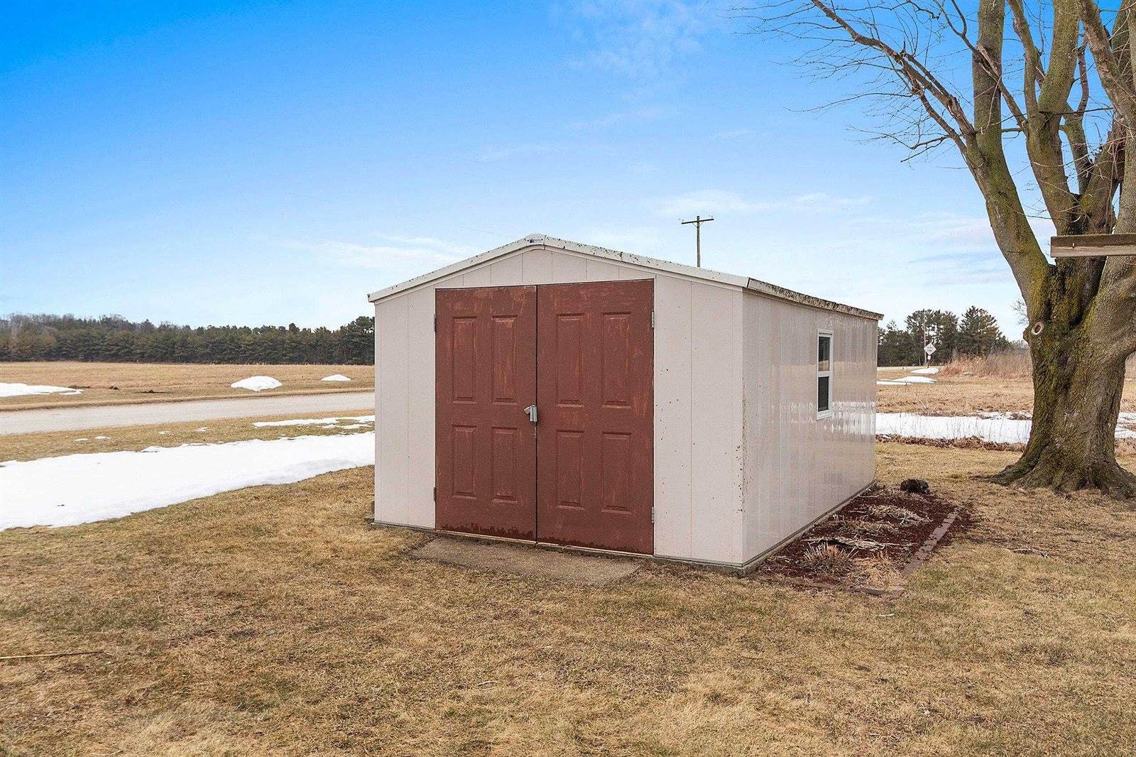 914 South Main Street, Mishicot, WI 54228