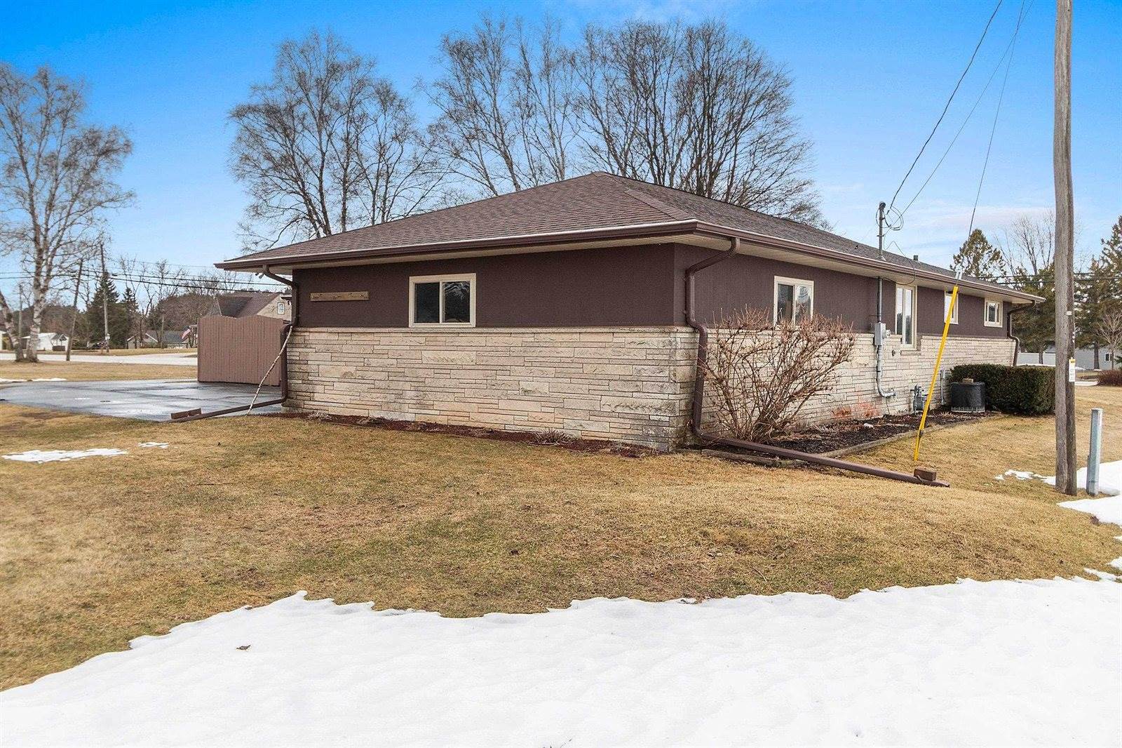 914 South Main Street, Mishicot, WI 54228