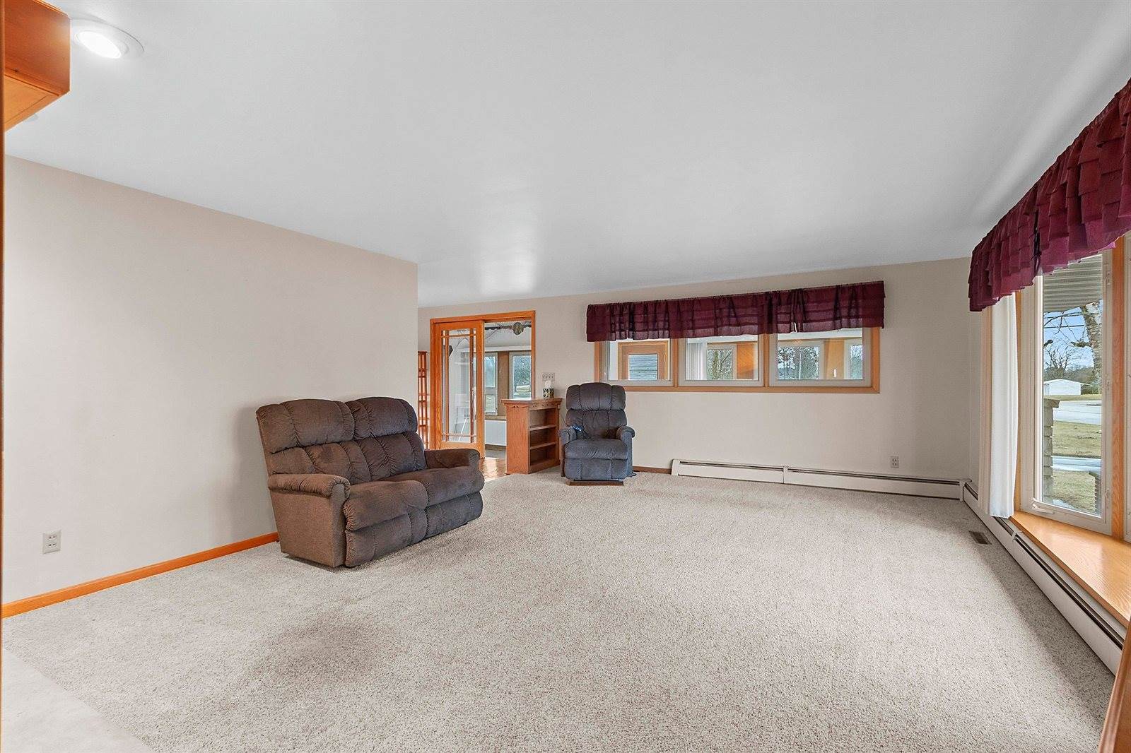 914 South Main Street, Mishicot, WI 54228
