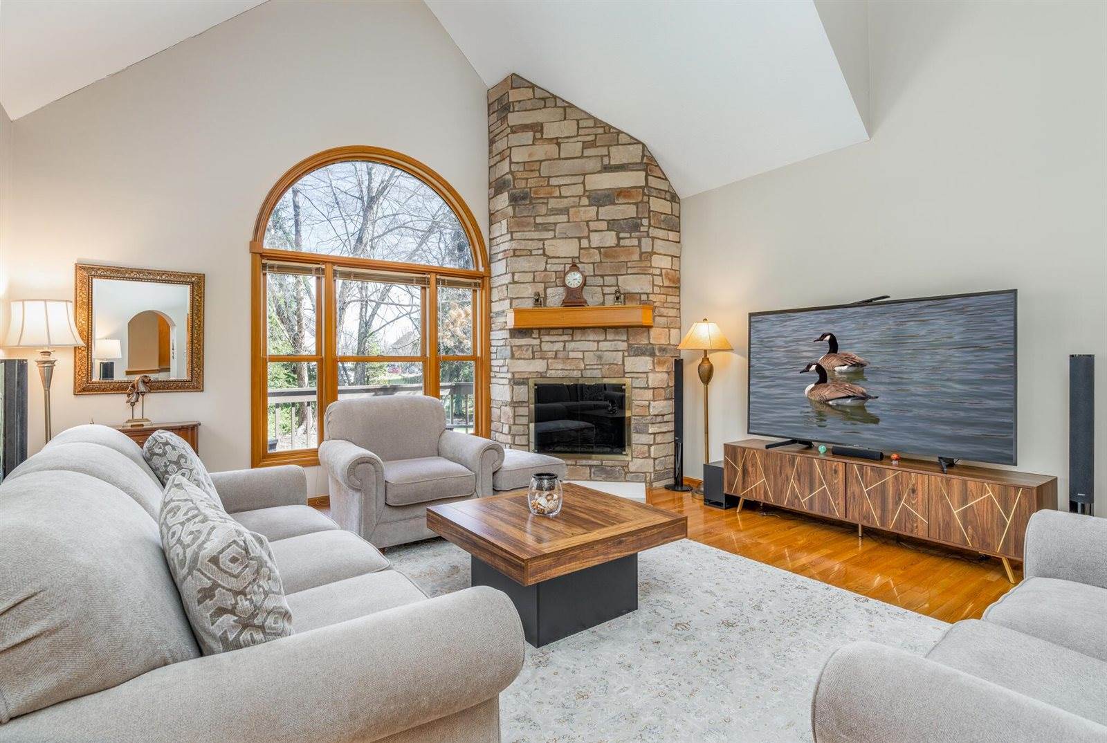 1204 Poppy Hills Drive, Blacklick, OH 43004