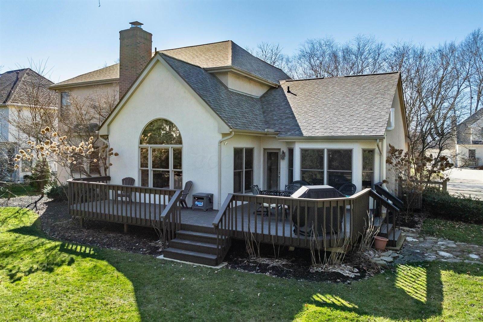 1204 Poppy Hills Drive, Blacklick, OH 43004