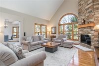 1204 Poppy Hills Drive, Blacklick, OH 43004