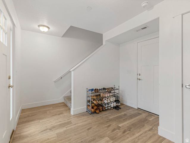 3837 West Cardenden Ln, Taylorsville, UT 84129