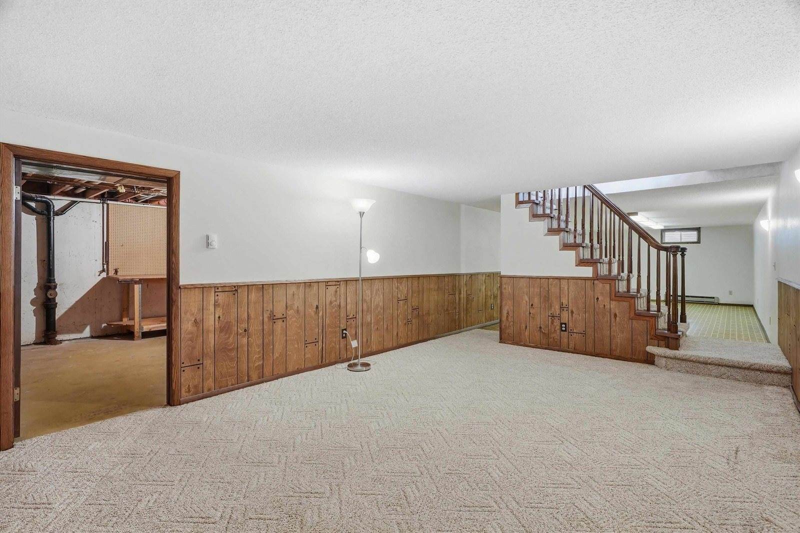 1121 Fairview Drive, Marshfield, WI 54449