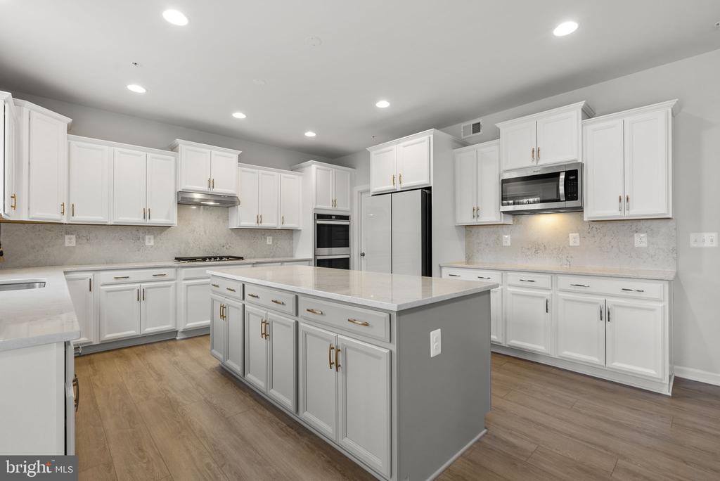 5604 Big Huntingdon Ln, Brandywine, MD 20613