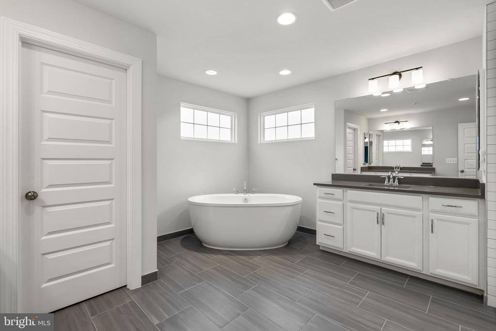 5604 Big Huntingdon Ln, Brandywine, MD 20613