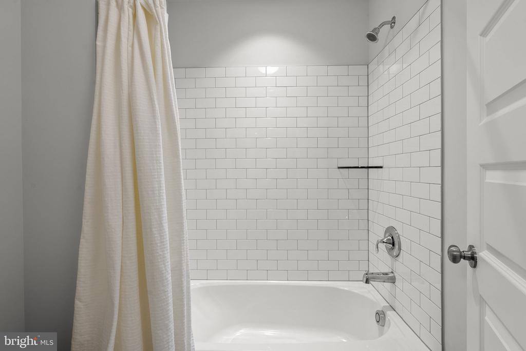 5604 Big Huntingdon Ln, Brandywine, MD 20613