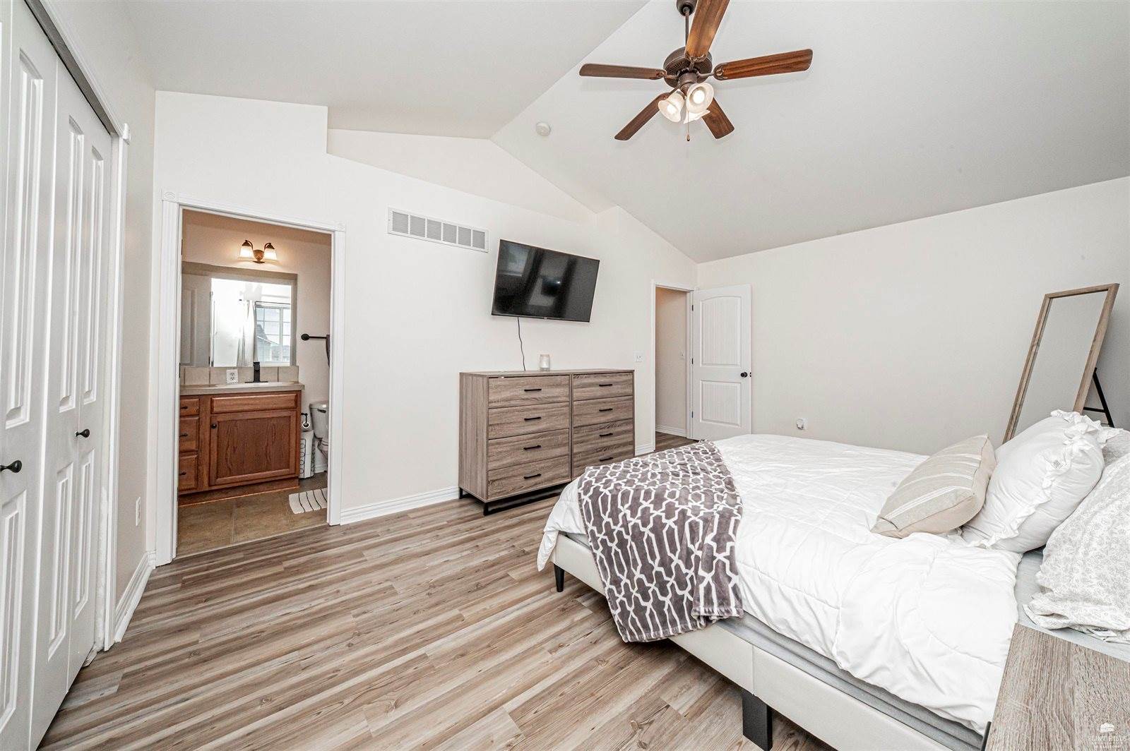 1814 Lydia Lane, Junction City, KS 66441