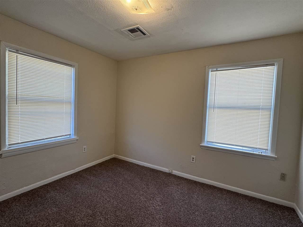 1605 NW Williams Ave, Lawton, OK 73507