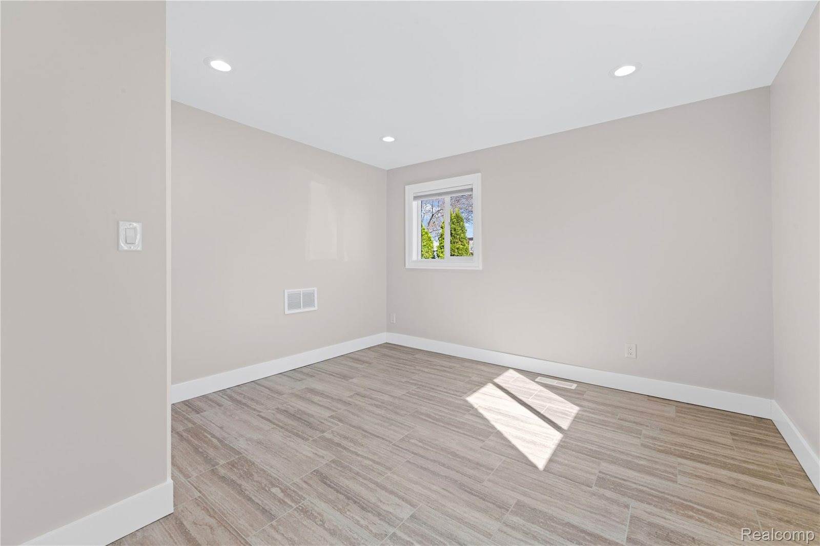 19615 Ingram Street, LivoniaCity_Wayne, MI 48152