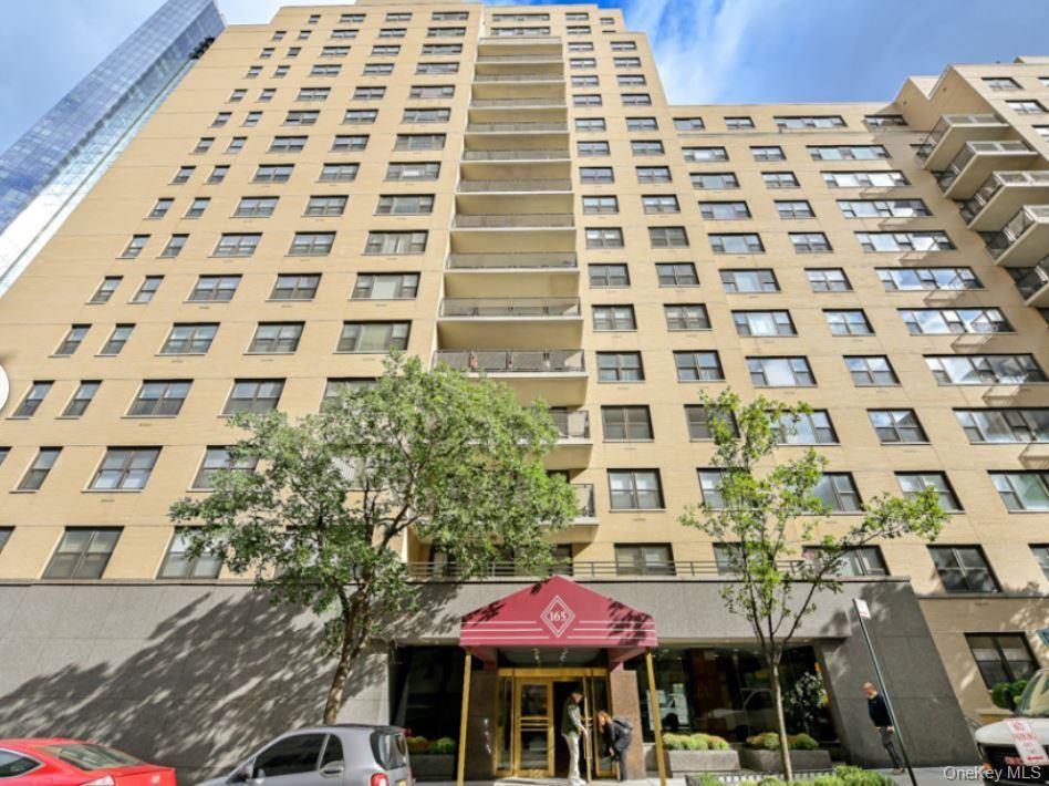 165 West 66th Street, New York (Manhattan), NY 10023