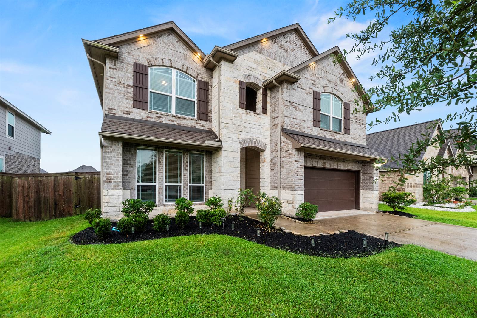 2630 Newport Lake Blvd., Manvel, TX 77578