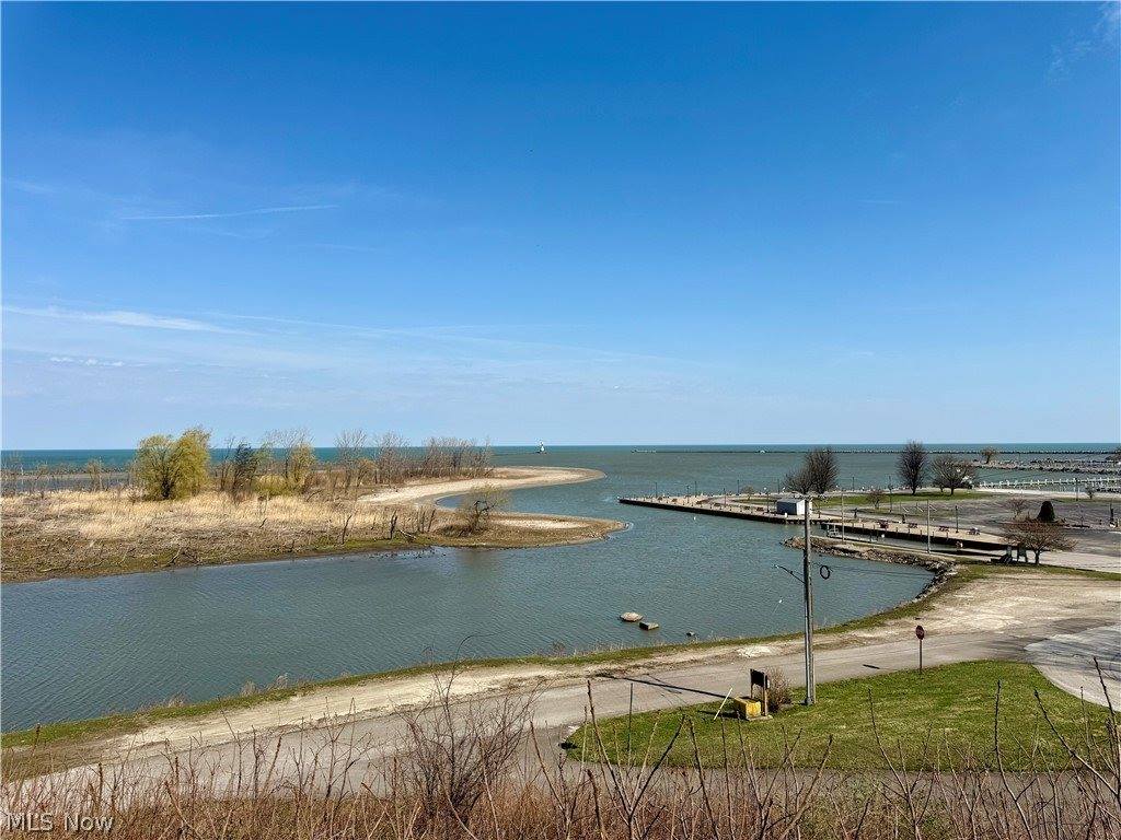 515 Middle Road, Conneaut, OH 44030