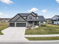 8693 Leonis Run, Leo, IN 46765