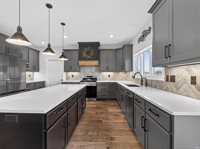 8693 Leonis Run, Leo, IN 46765