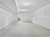 8693 Leonis Run, Leo, IN 46765