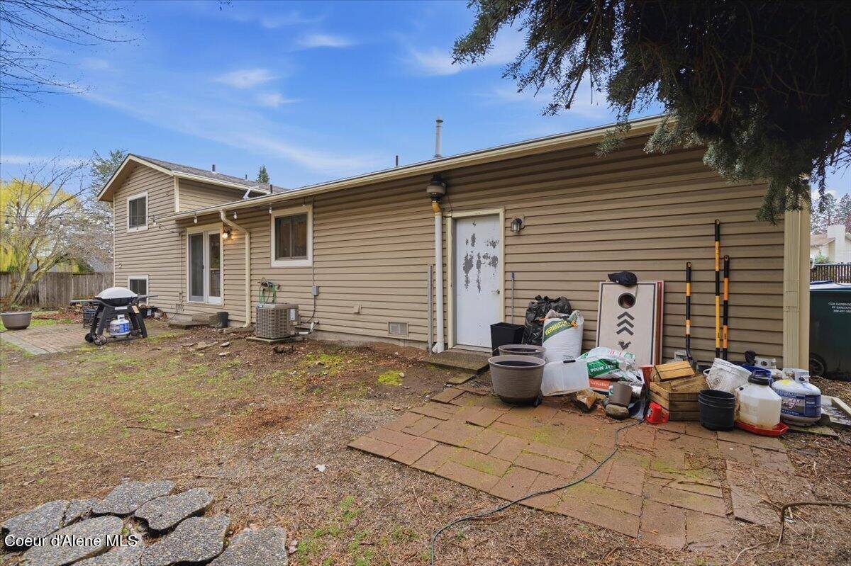 865 West Parkhurst Ct, Coeur d'Alene, ID 83815