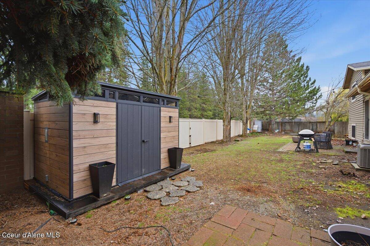 865 West Parkhurst Ct, Coeur d'Alene, ID 83815