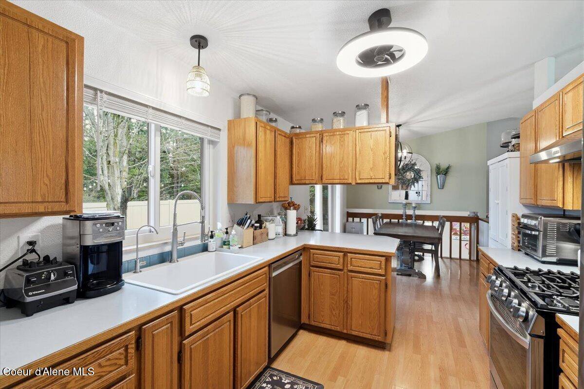 865 West Parkhurst Ct, Coeur d'Alene, ID 83815